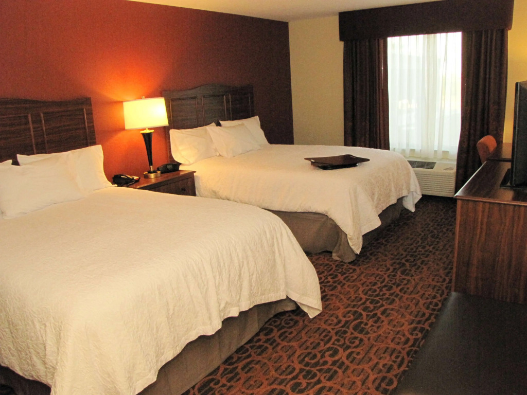 Hampton Inn & Suites Jamestown, ND