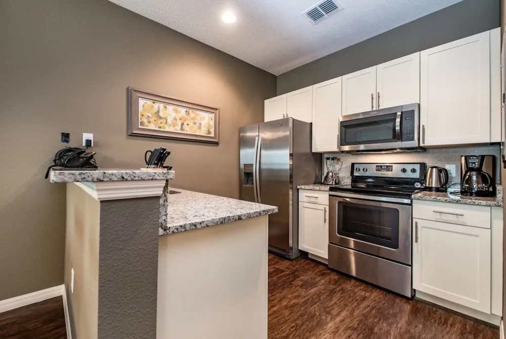 Amazing Townhome! - West Lucaya - 8986SD