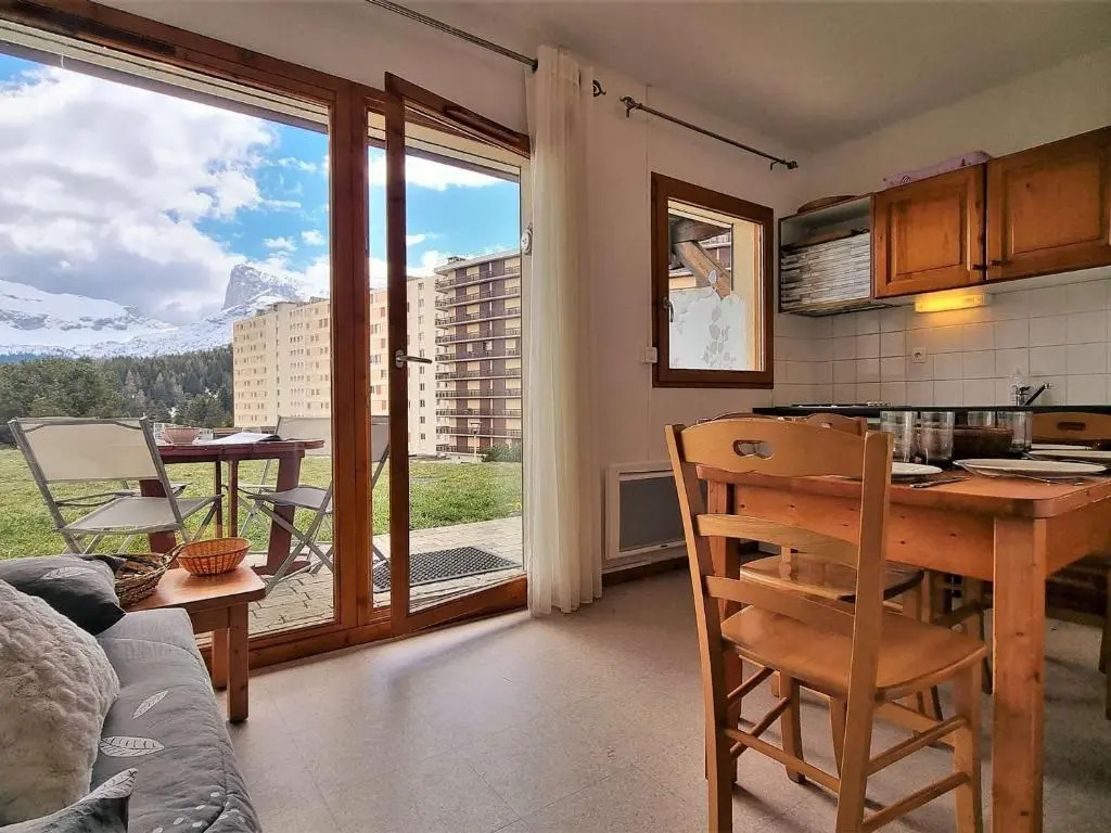 Appartement Le Dévoluy, 2 pièces, 6 personnes - FR-1-525-195