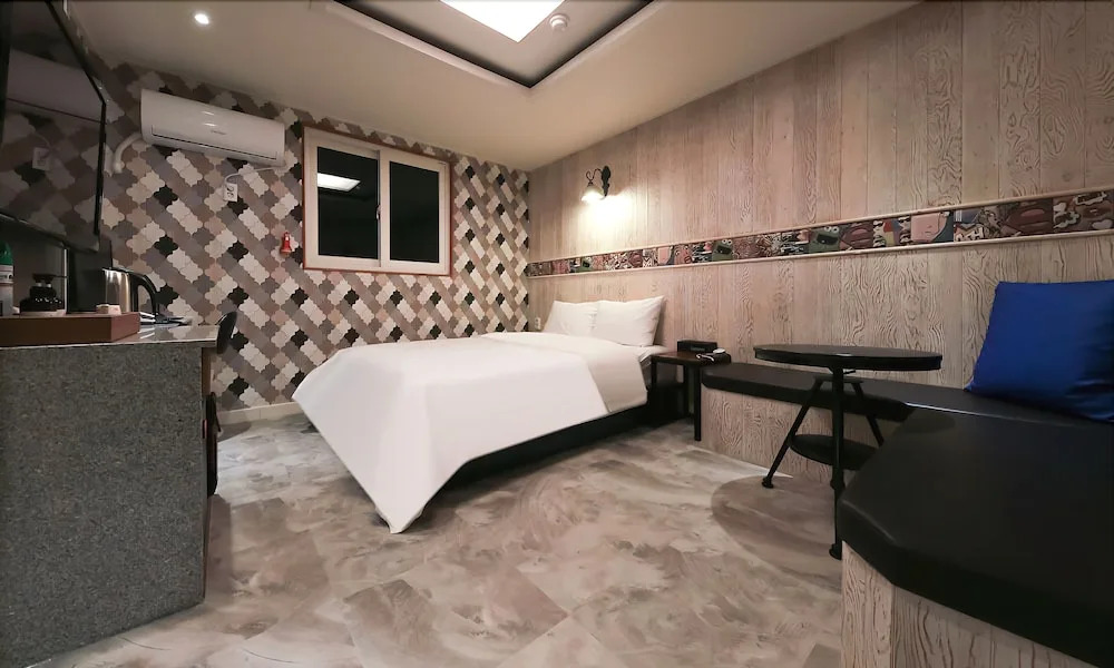 Cheongju Tomato Hotel