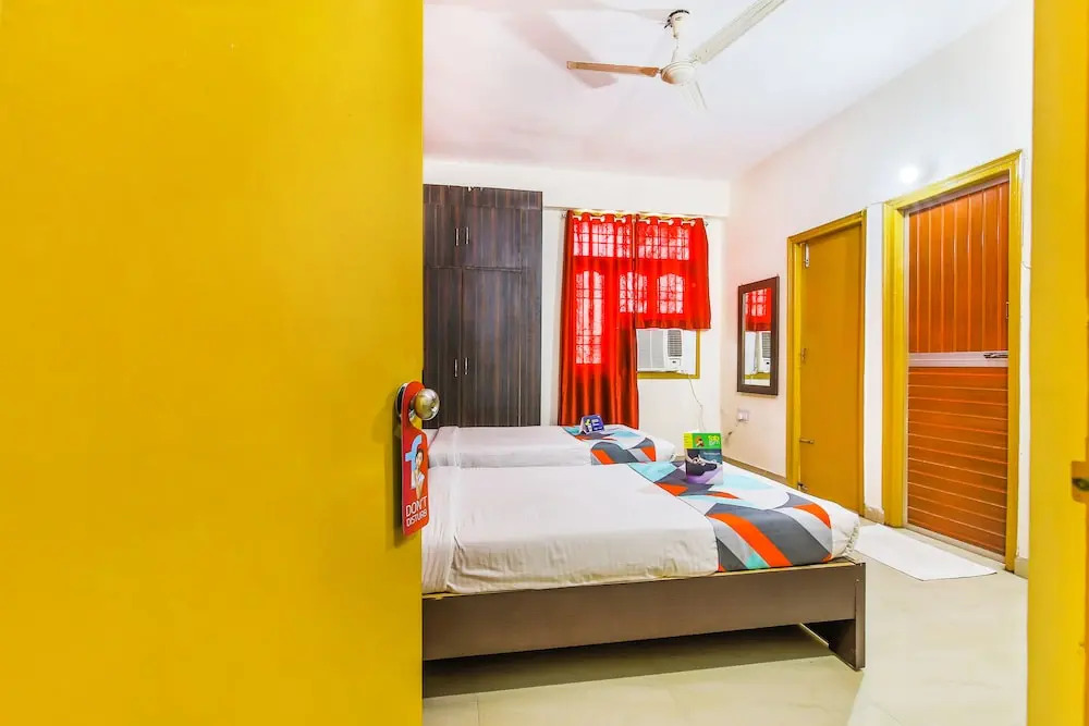 Vibrant Guest House By FabExpress