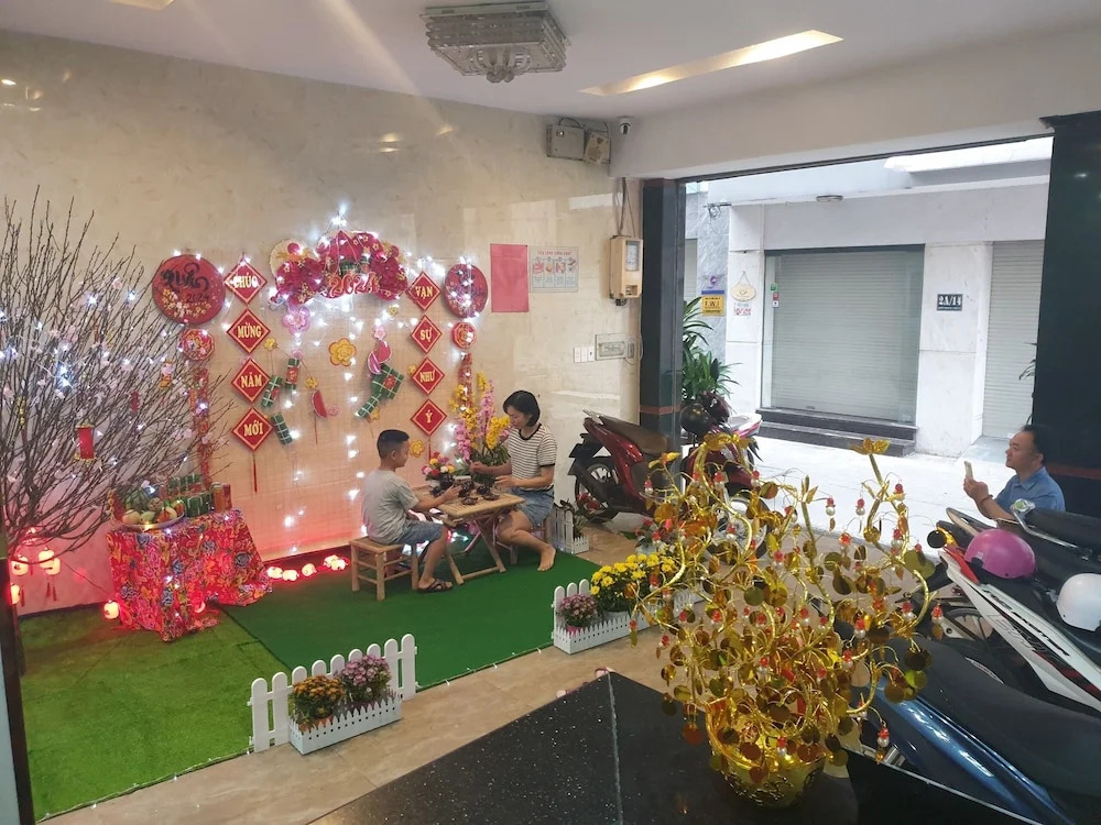 COZY Hotel HCM