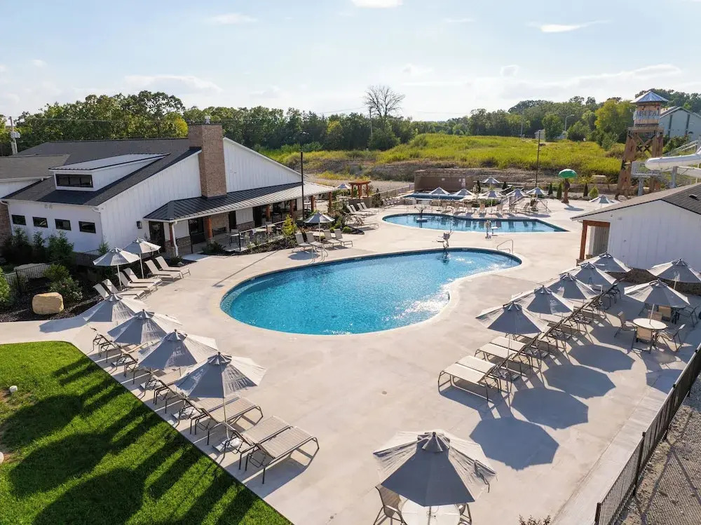 Grand Crowne Resort