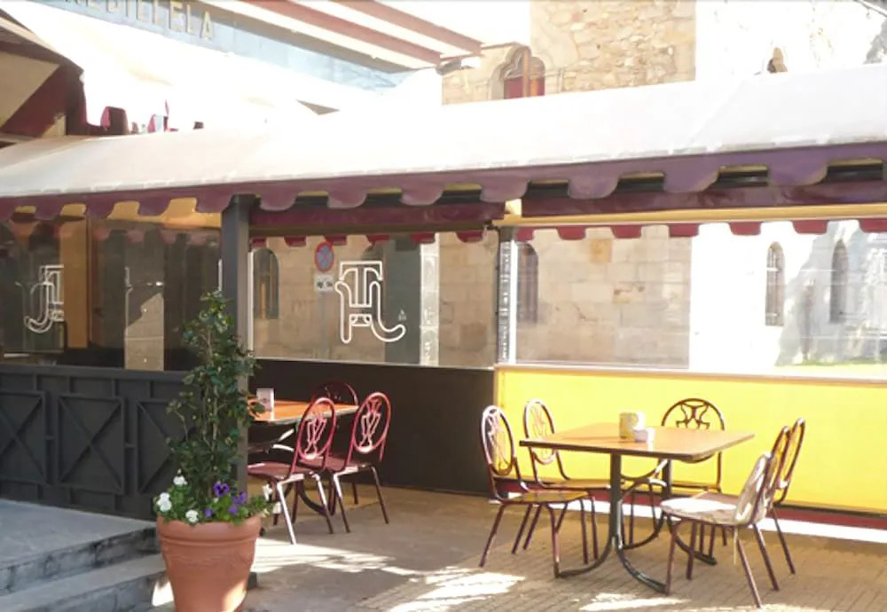 Hotel Torrebillela