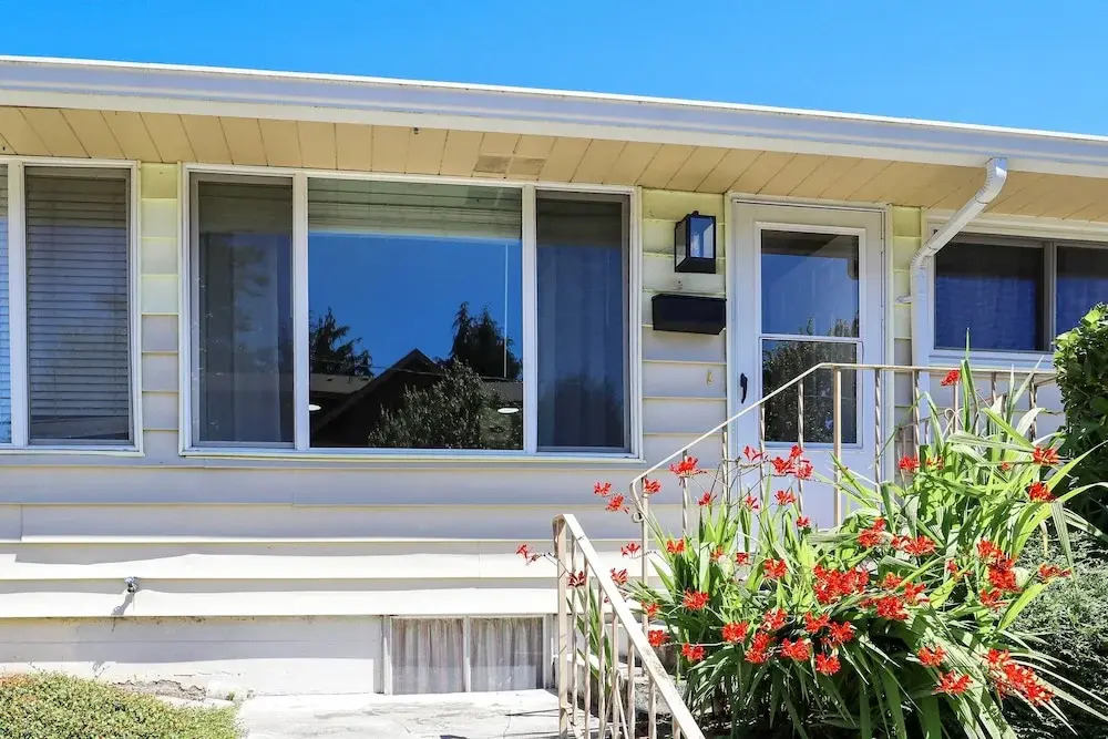 Seattle Scandi-boho Gem: Walk to Waterfront!