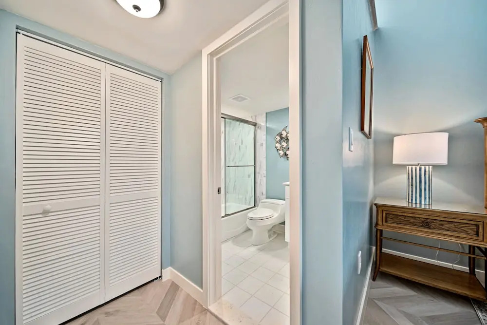 Loggerhead Cay 443 Pet Friendly on the Beach