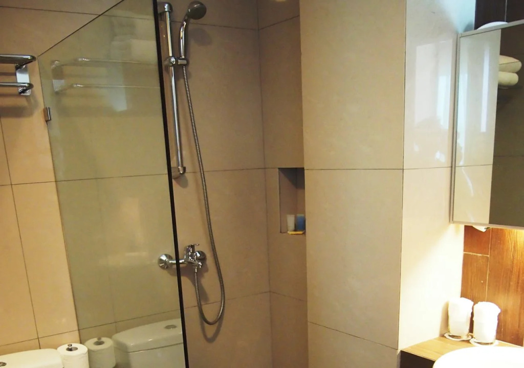 Roomz Hotel