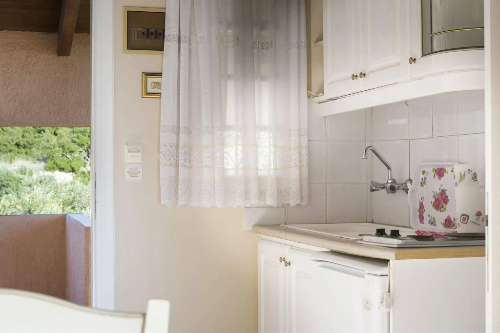 Panorama Fanari studios and apartments