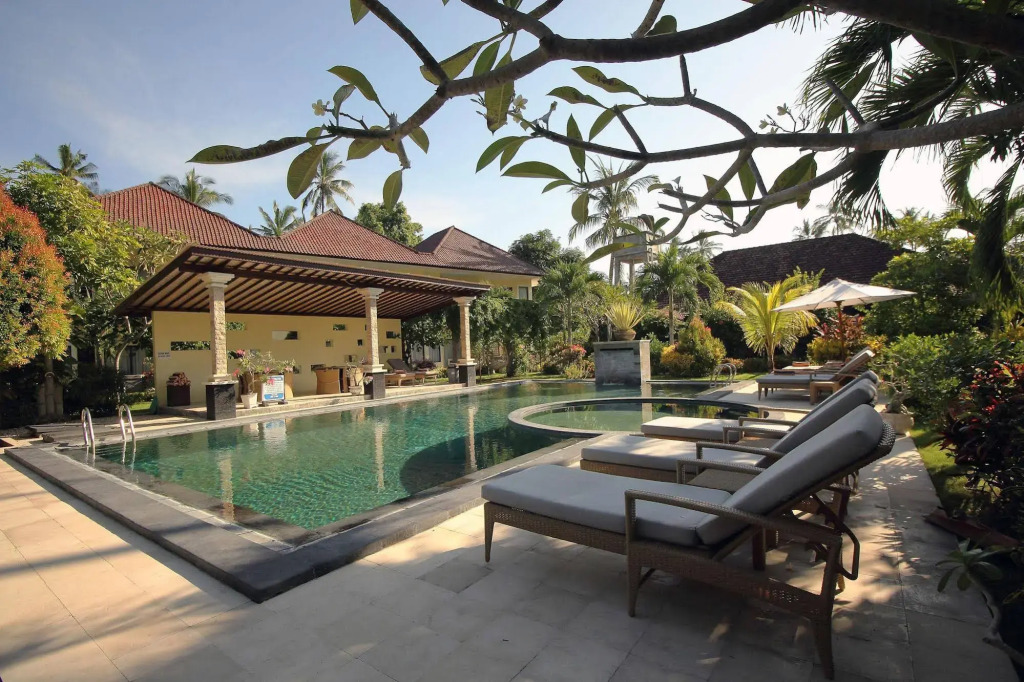 Rossa Garden Hotel Boutique