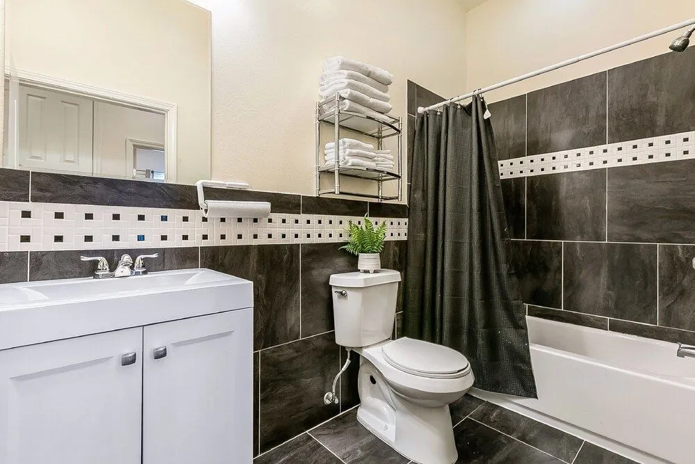 Stylish Condos Close to Art and Culture