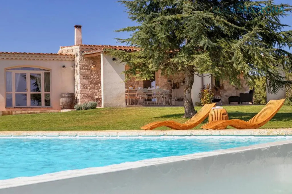 Fabulous Breath-taking Villa With Pool and Spa