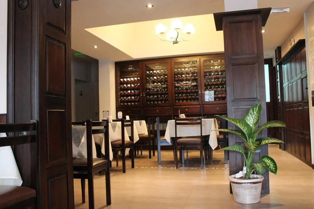 Alma Mendoza Hotel