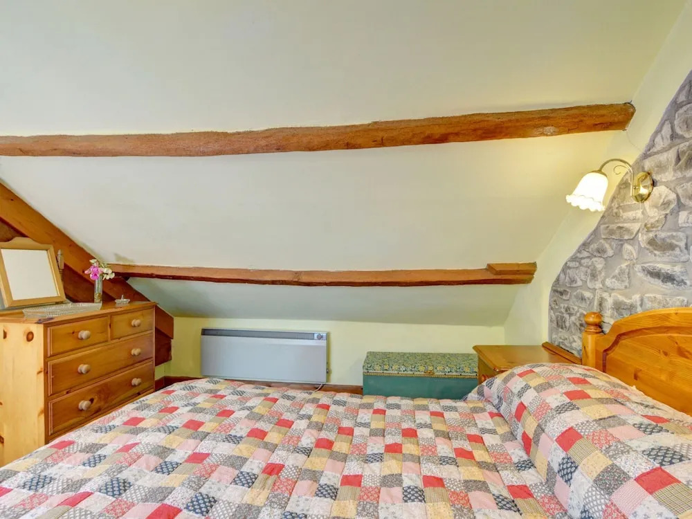 Centrally Located Home near Gardens & Castle of West Wales