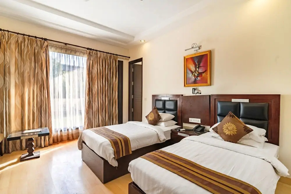 Royal Residence On MG Road