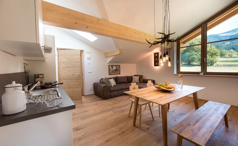 Seebacher Apartments