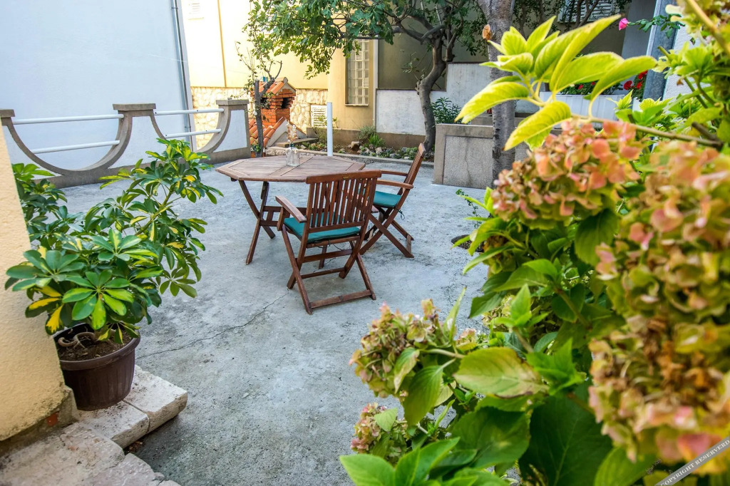 Beautiful holiday house in Starigrad