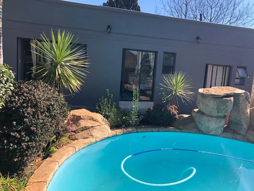 Africaren Budget Stay