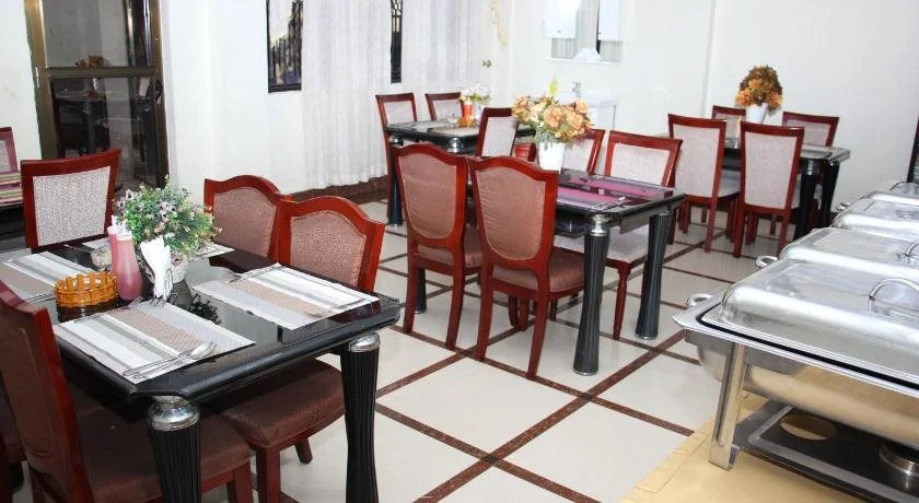 Lenana Hotel