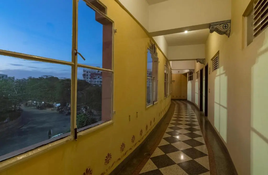 Jaipur Inn
