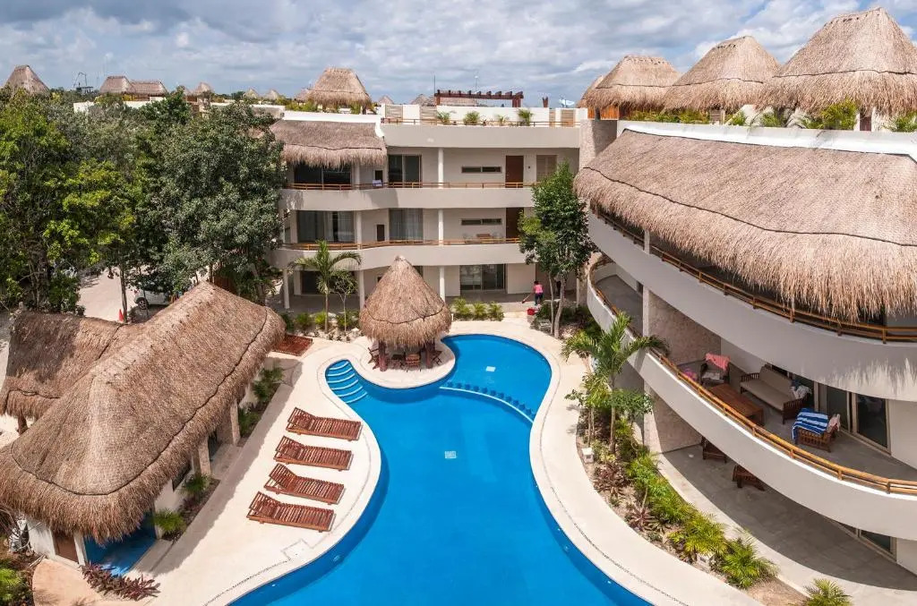 Serene modern condo, 2 BD & snorkel & 200 MB WIFI