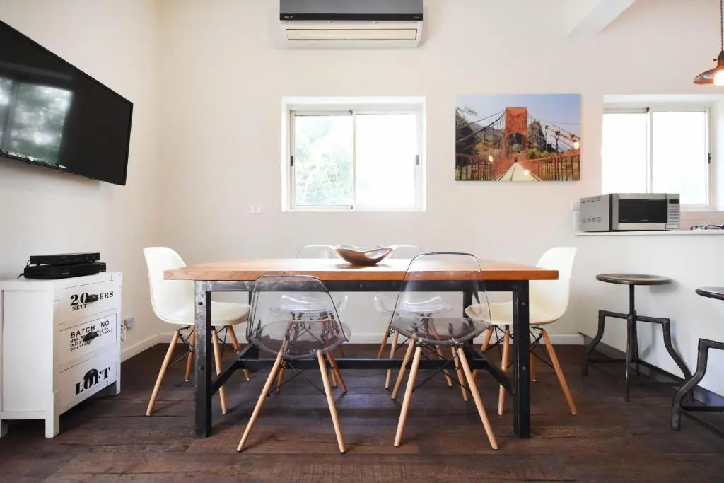 Sunny 3BR in Prague 8 by HolyGuest