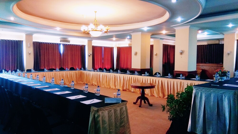 Hotel Pangrango 2