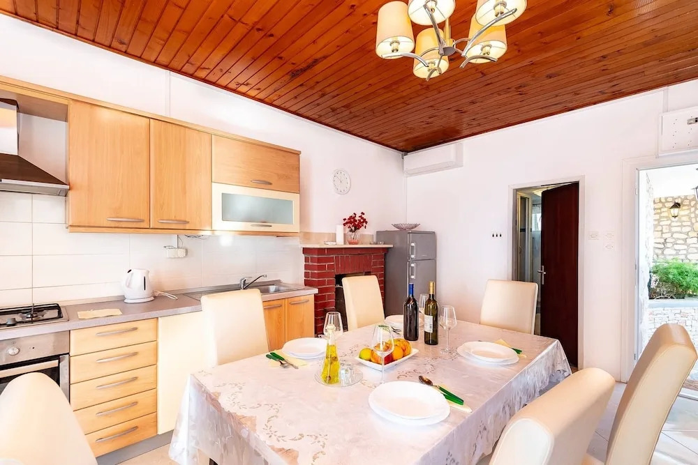 Holiday House by the sea With Amazing Terrase View - Vela Luka