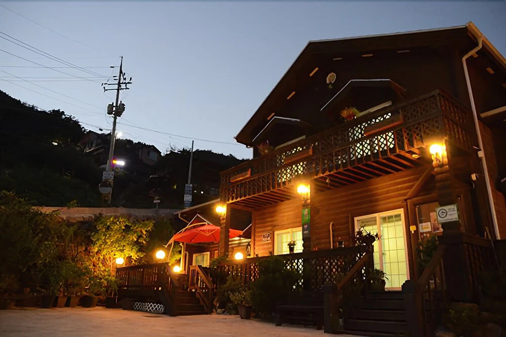 Gurye Pinery View Pension
