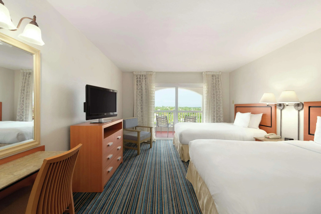 Embassy Suites by Hilton Dorado del Mar Beach Resort