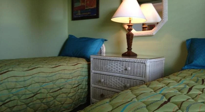 Surf Rider Resort