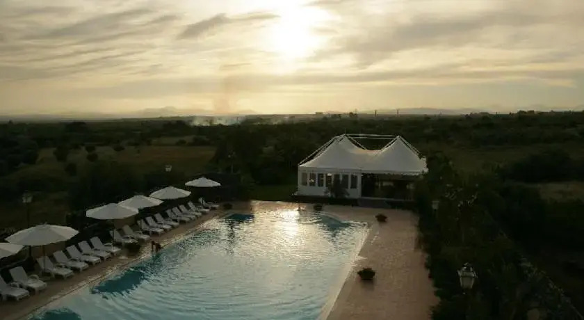 Magnolia Club Residence