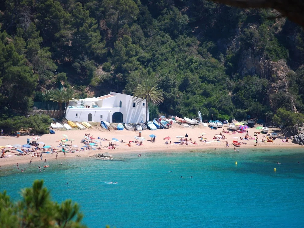 Serene Villa in Lloret de Mar With Private Swimming Pool