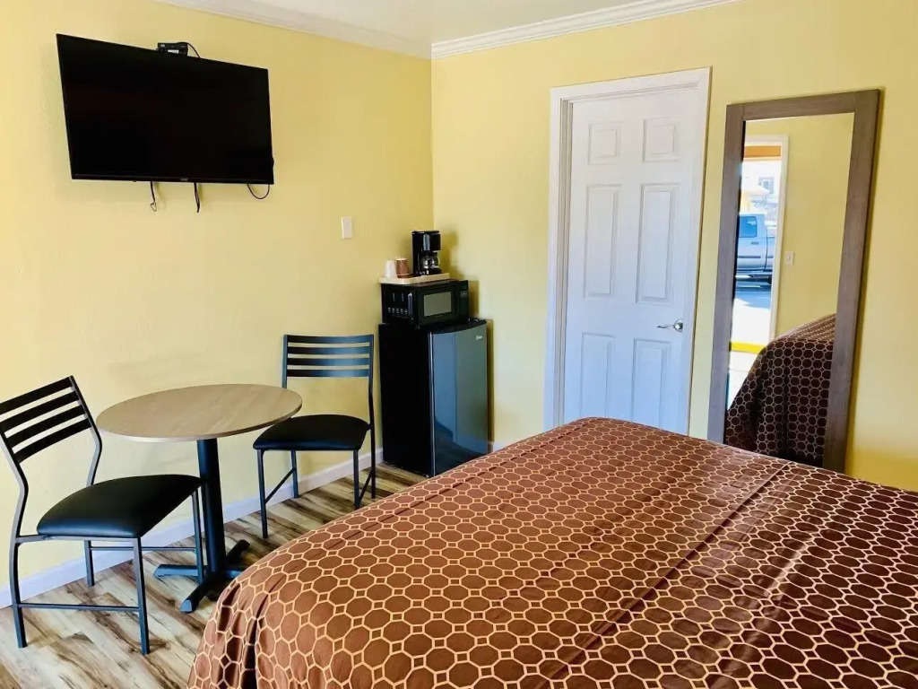 Central Coast Inn