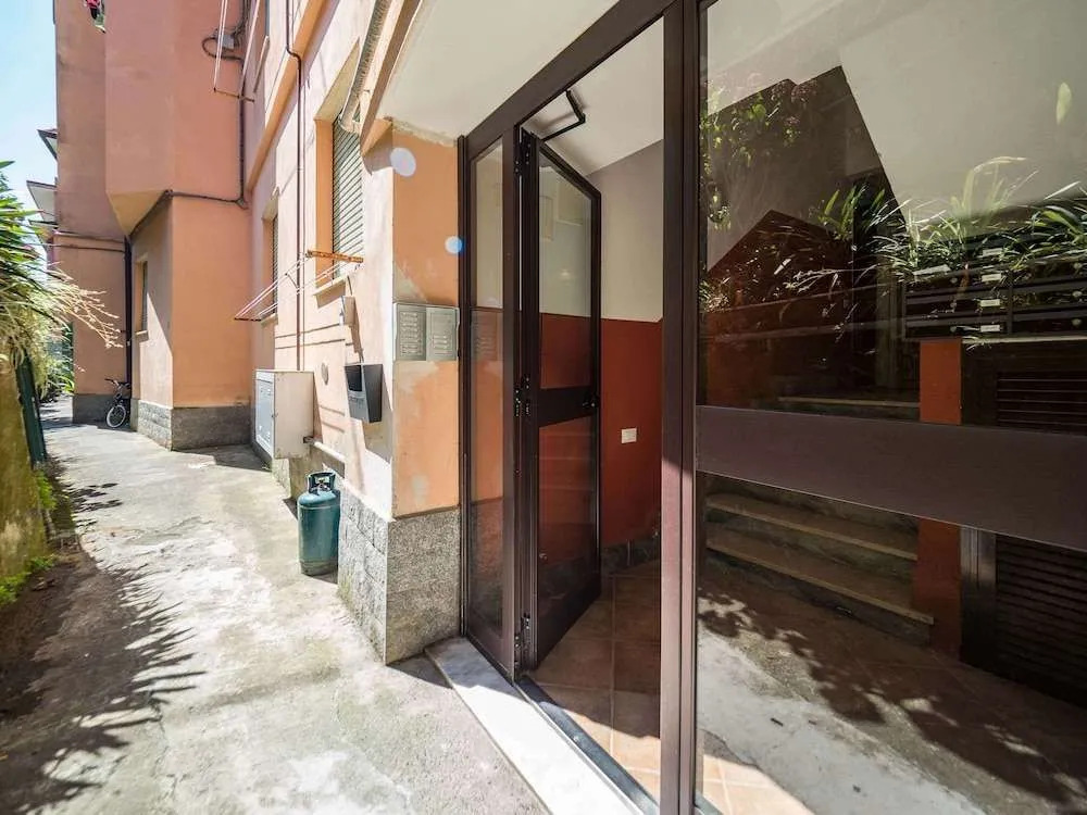 Il Giardino di Ada Ground Floor Studio with AC and Patio
