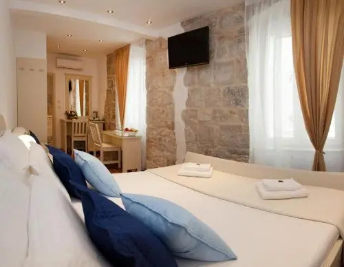 Luxury Rooms Lucija and Luka
