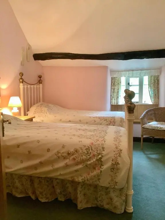 The Barn and Pinn Cottage