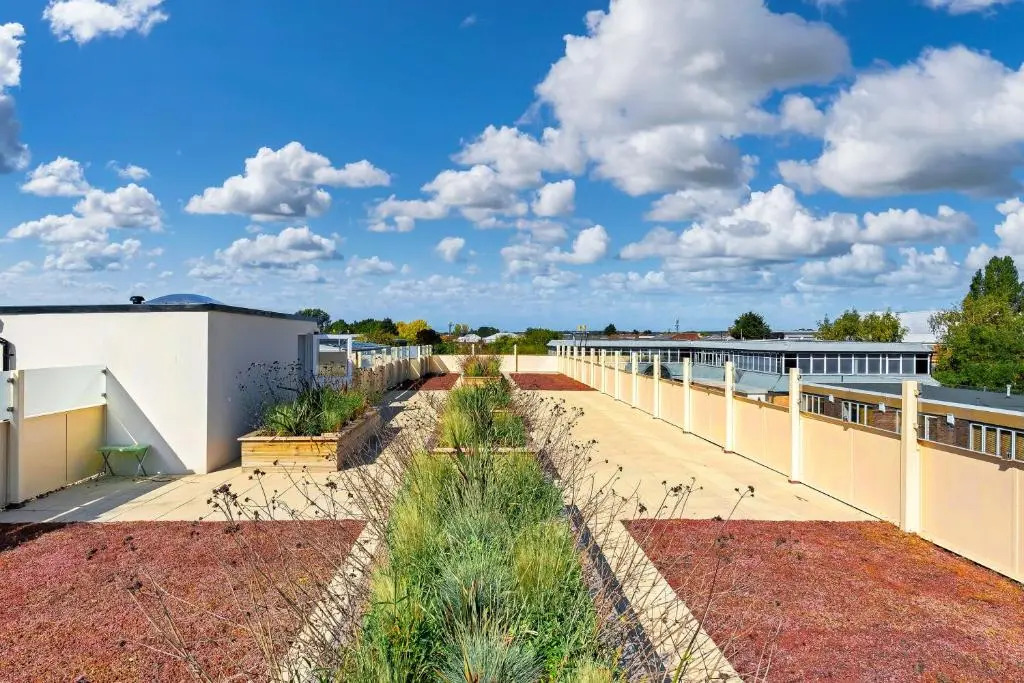 St Martins 2 Bedroom Apartments in Ruislip By 360 Stays