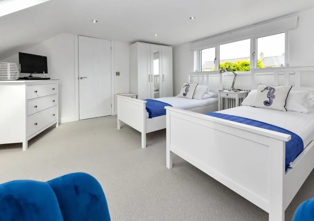 4 Bed in Abersoch oc-10caed