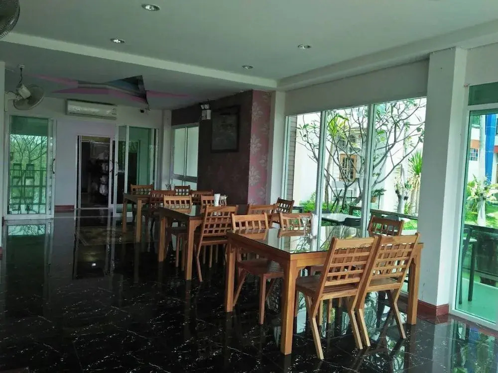 Subpaisarn Hotel