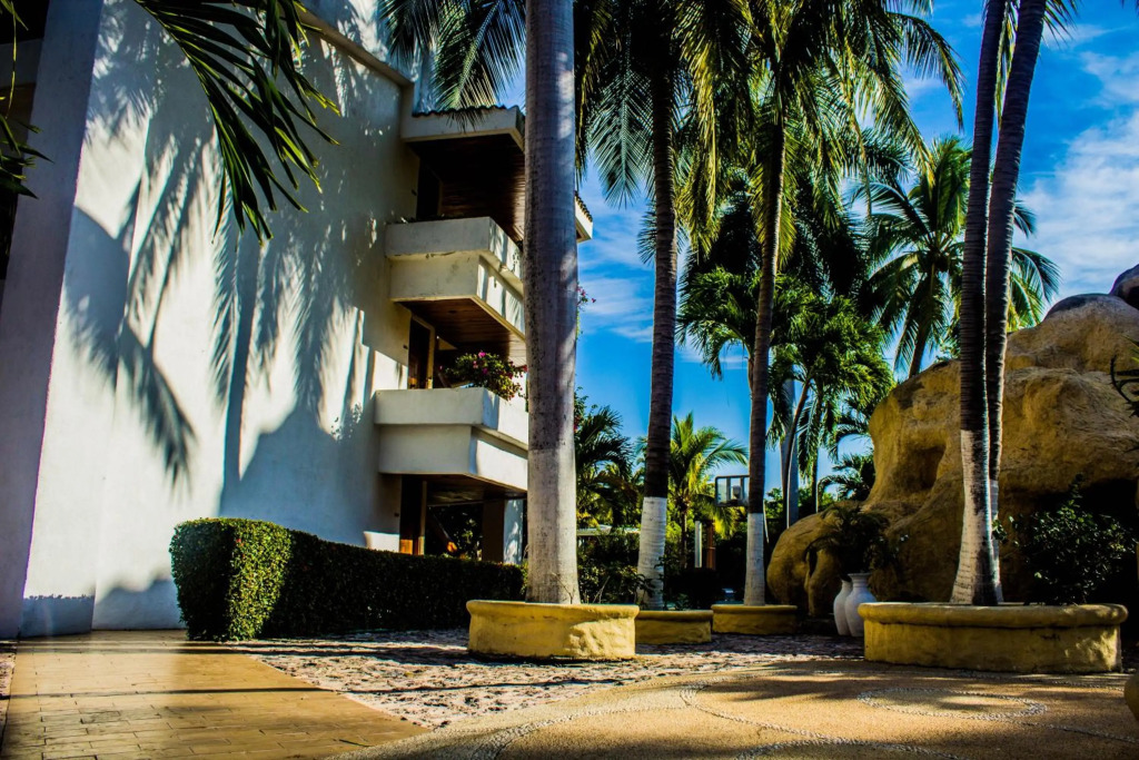 Ixtapa Palace