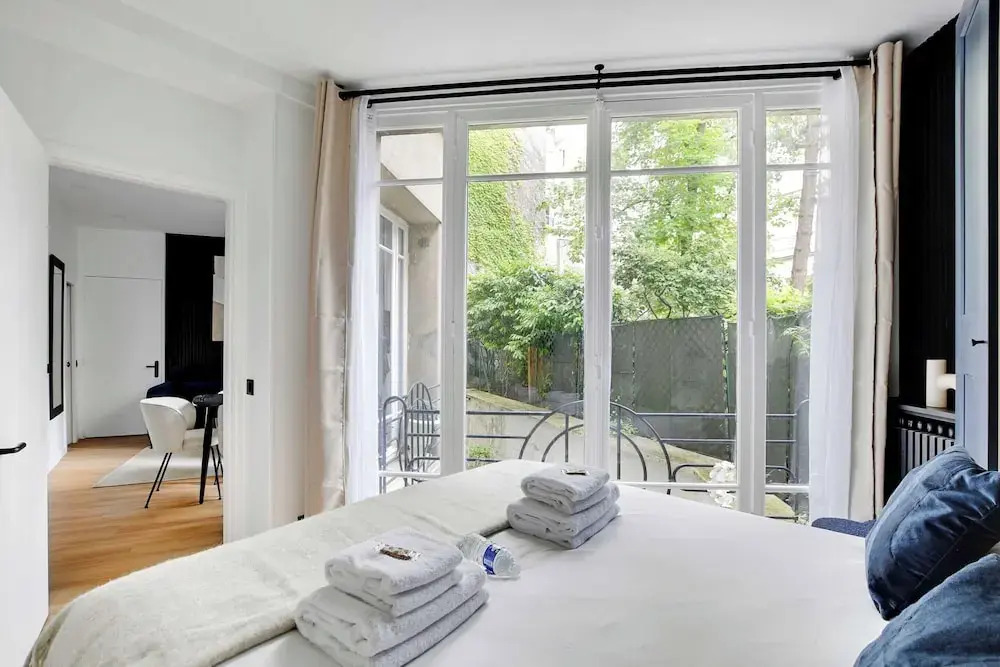 Magnificent 2bd/6p Apartment - Eiffel Tower