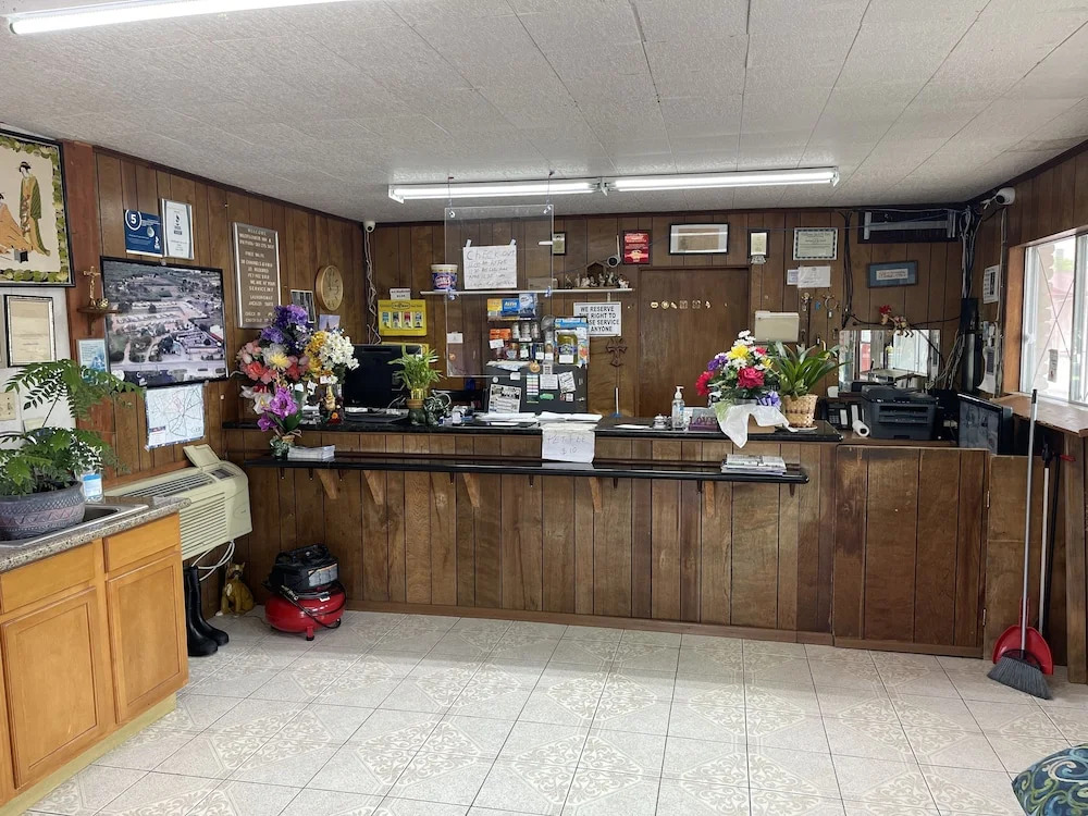 Wildflower Inn & RV Park
