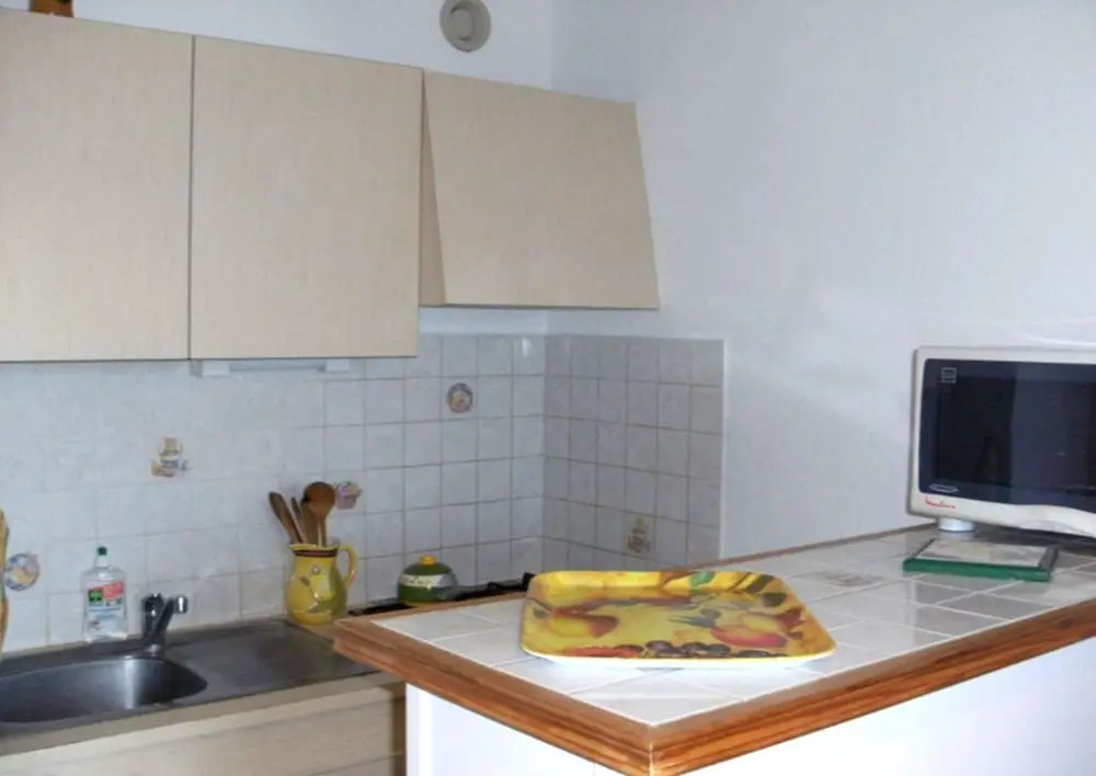 CANET Plage appartement vue latérale mer, 1 chambre , WIFI, climatisation, parking sécurisé couvert