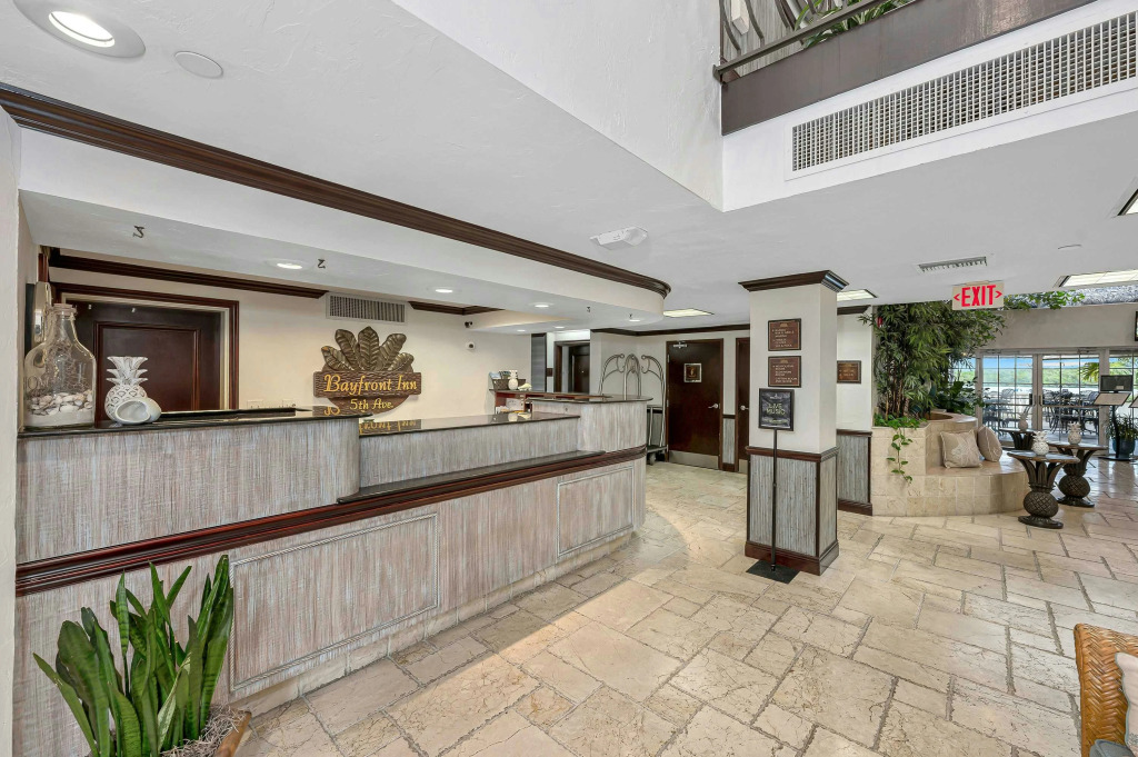 Bayfront Inn Fifth Avenue