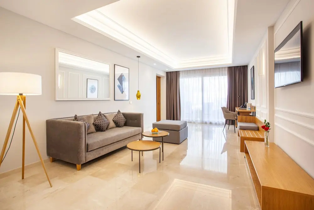 Grupotel Playa de Palma Suites & Spa
