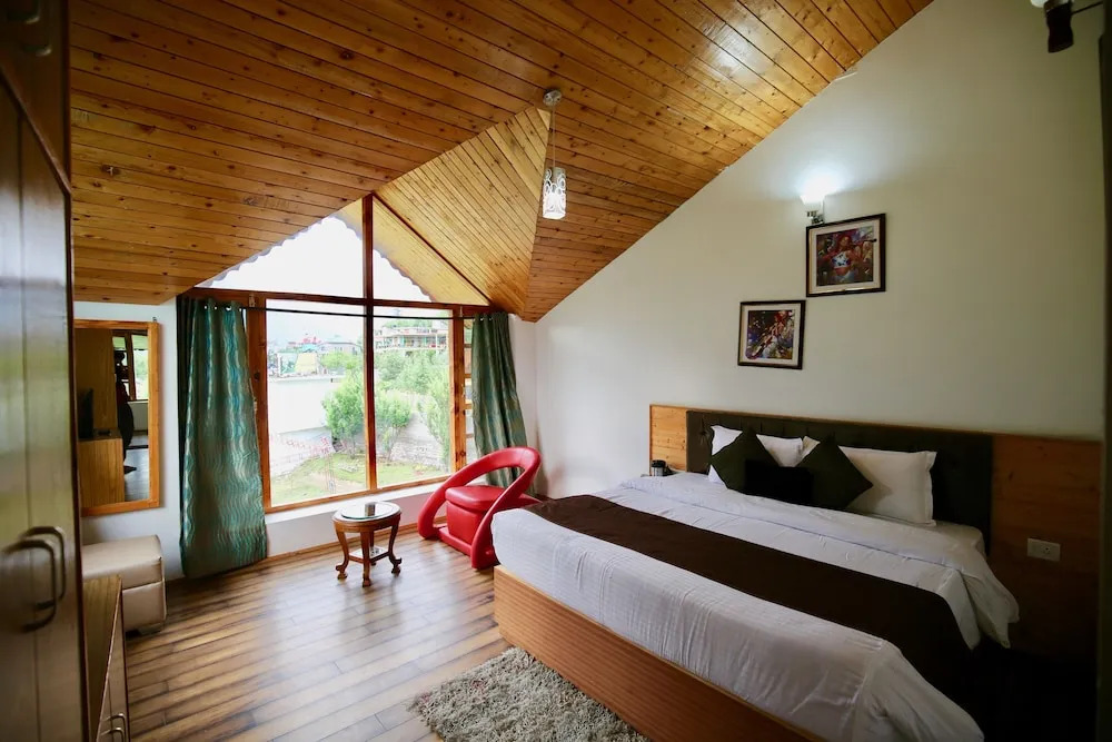 The Holidays Club Manali