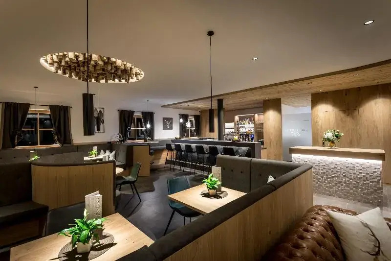 Hotel La Fradora - Dolomites Hotel