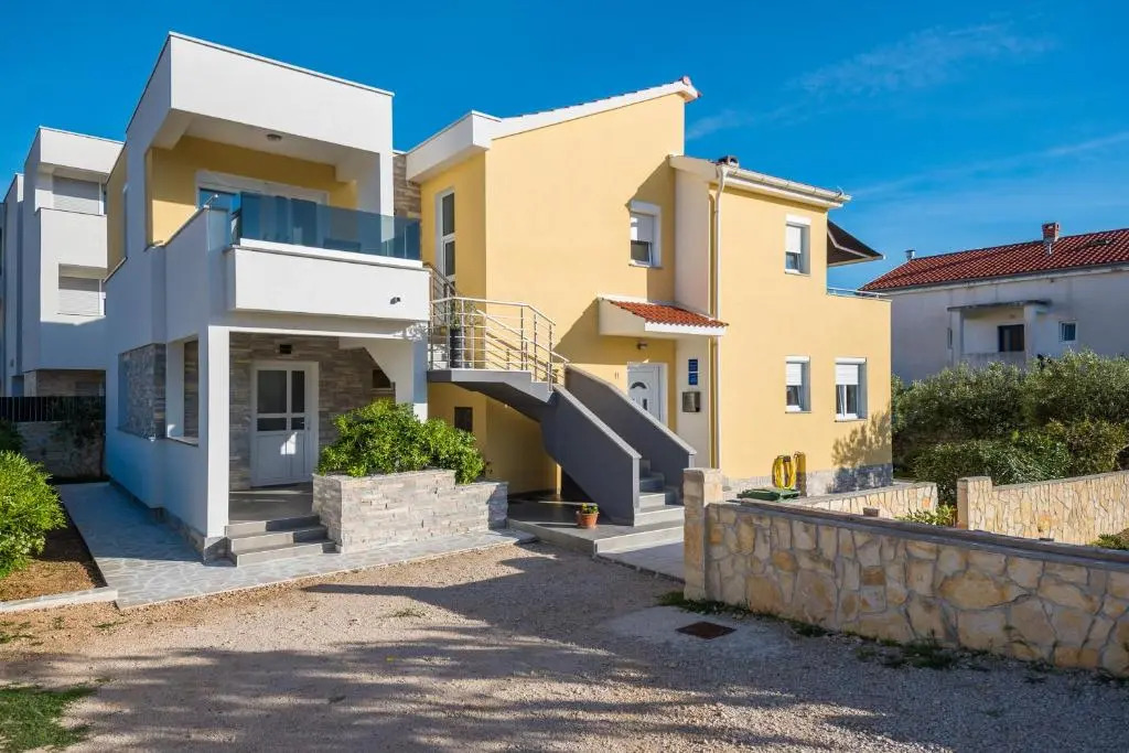 Apartments Yellow