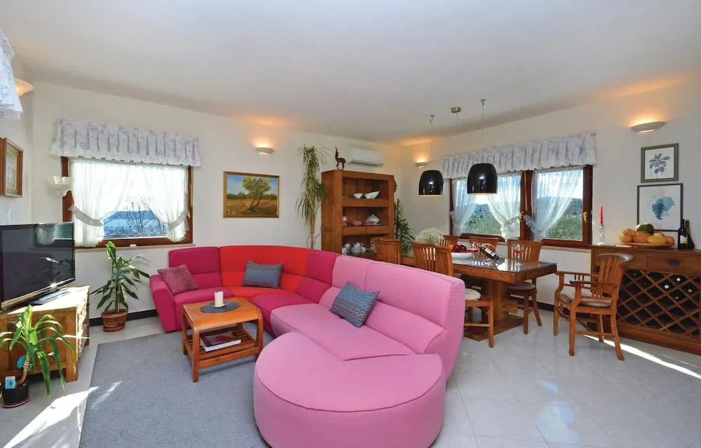 Gorgeous Home In Kastel Novi