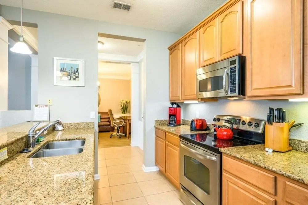 3 Bedroom Premium Lakeview [cdc Compliant] l 1012 Condo